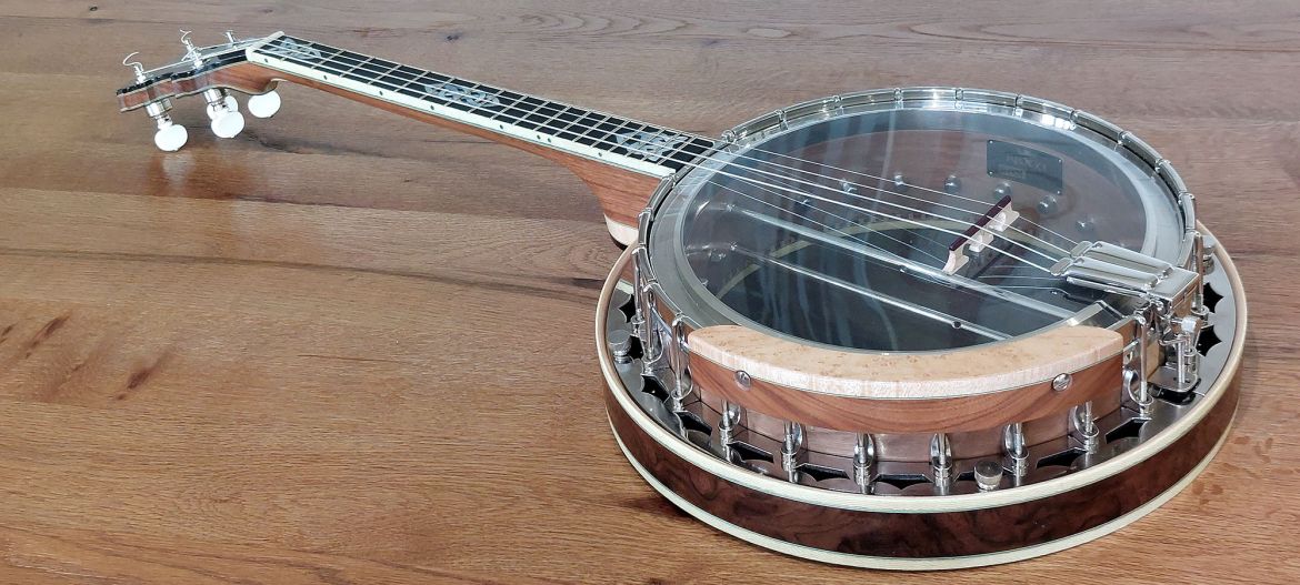 rioga deluxe 18 fret tenor banjo