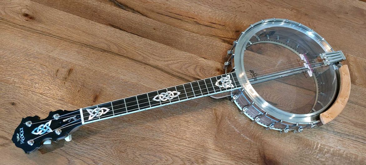 Rioga Deluxe tenor banjo